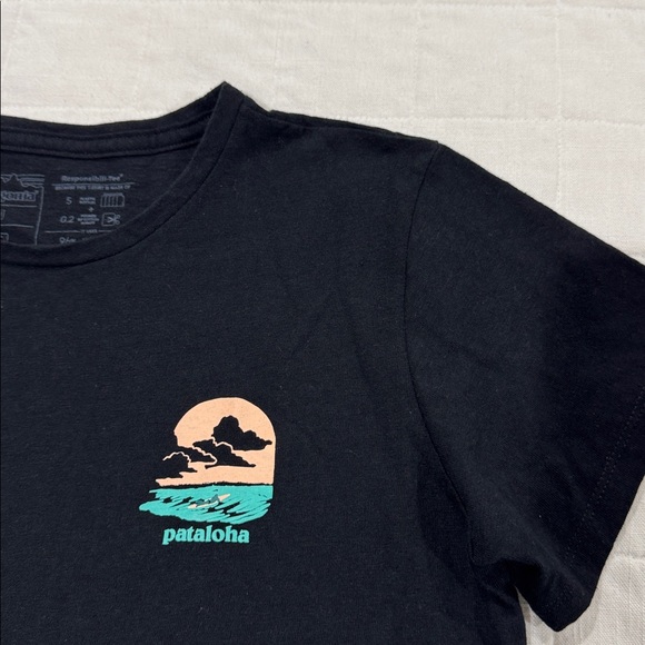 Patagonia Women’s T-Shirt - Picture 5 of 11